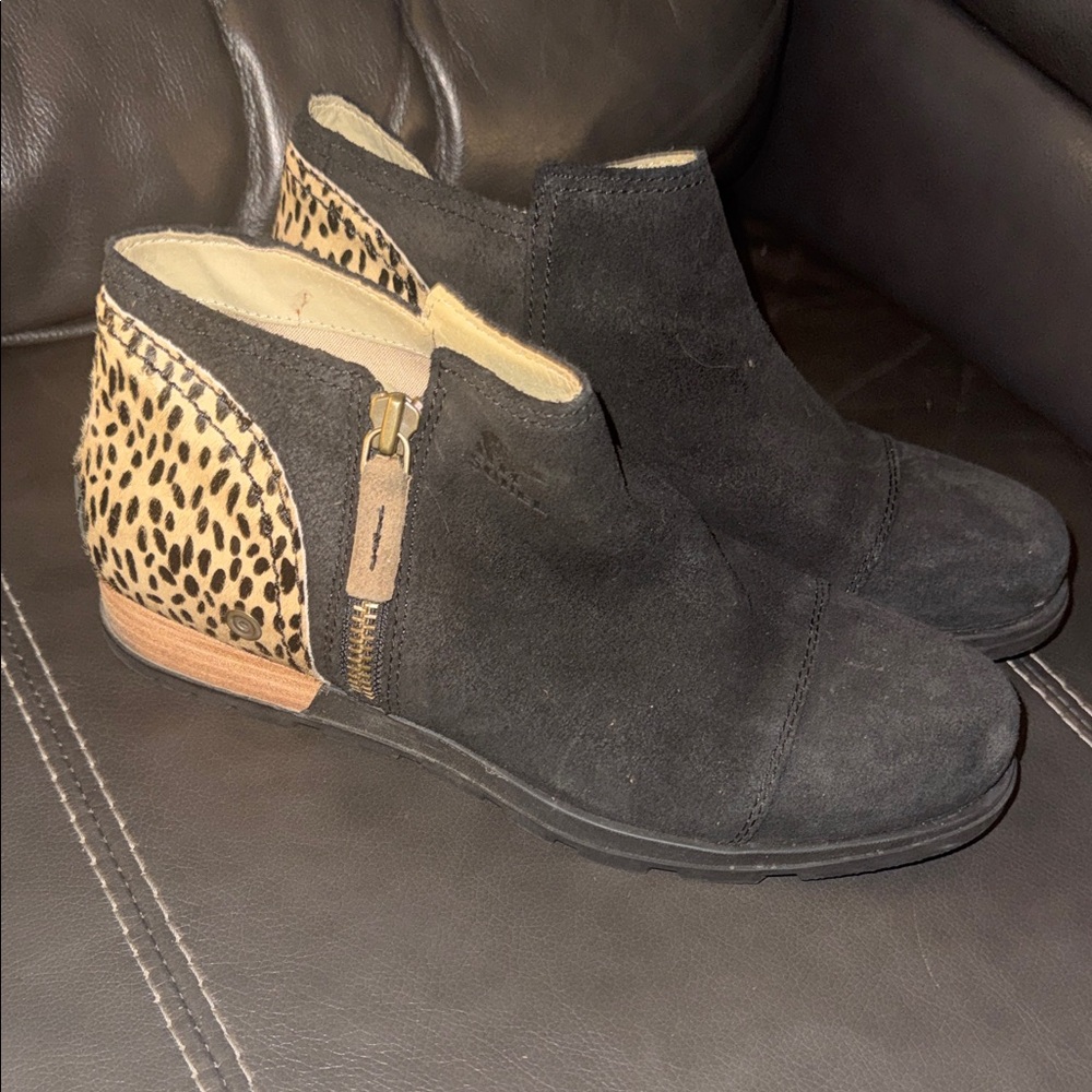 Sorel Black and Leopard Ankle Booties